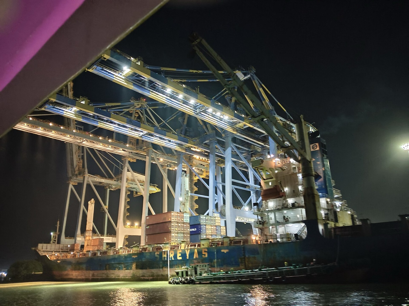 Two decades of international trade expertise — global freight and container logistics across 30+ countries